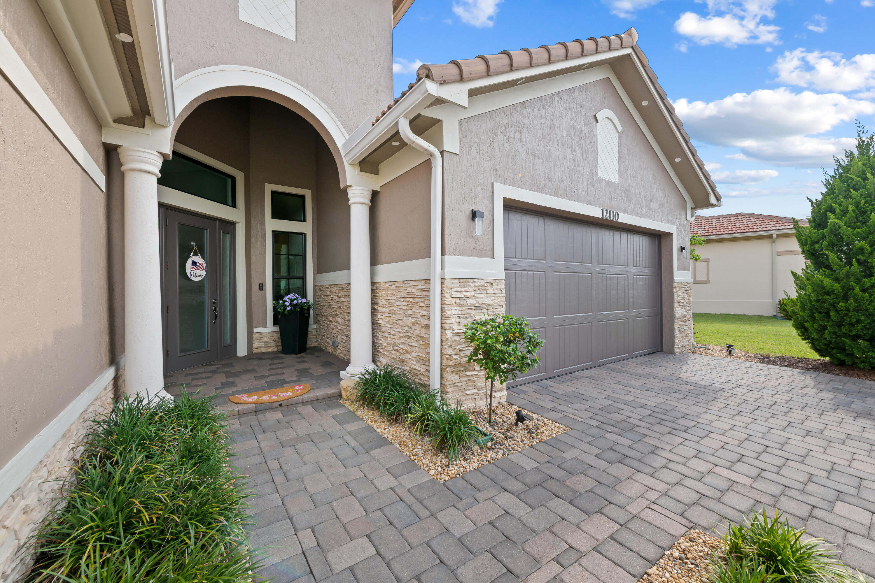 PARKLAND ROYALE - Residential
