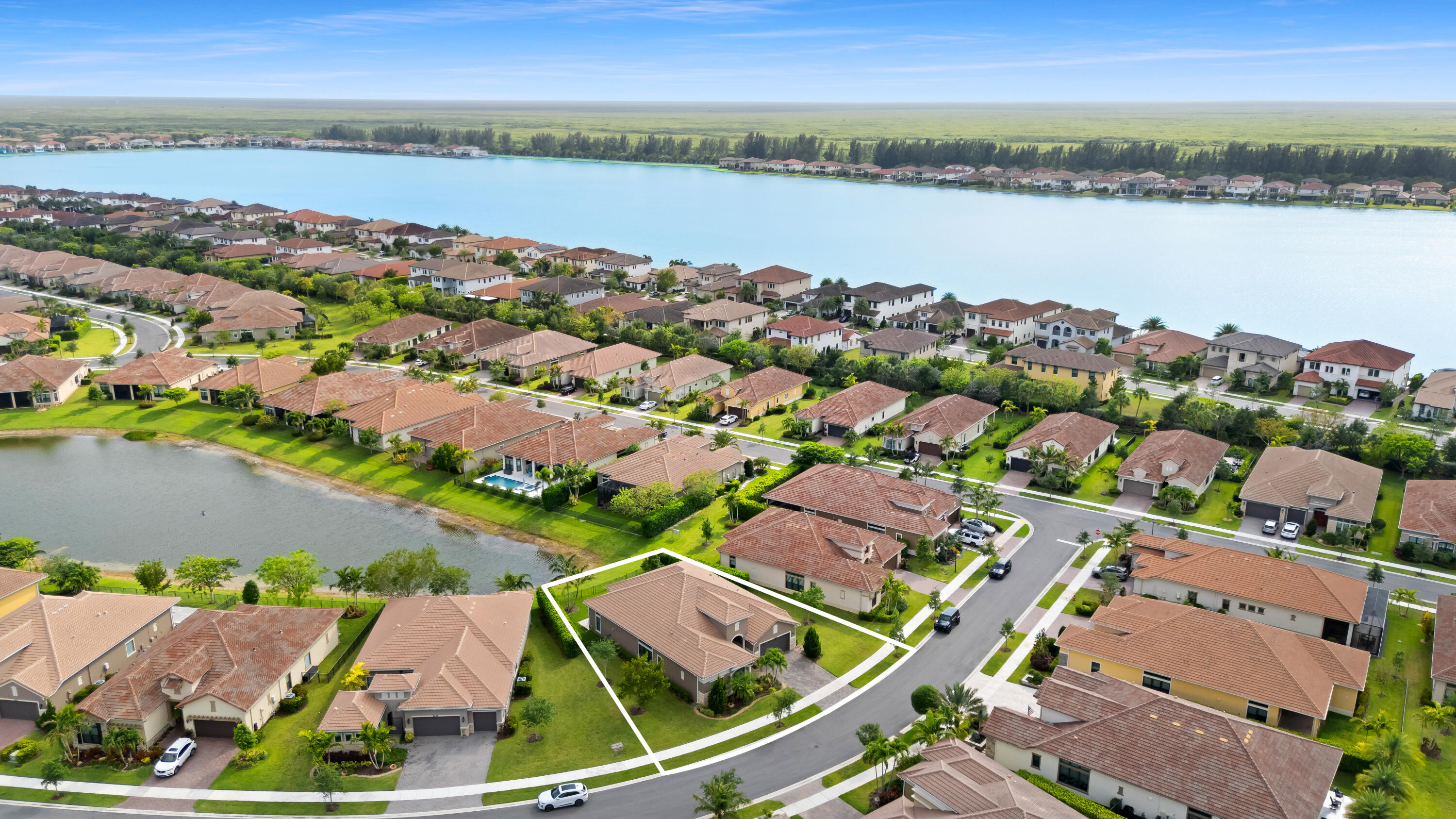 PARKLAND ROYALE - Residential