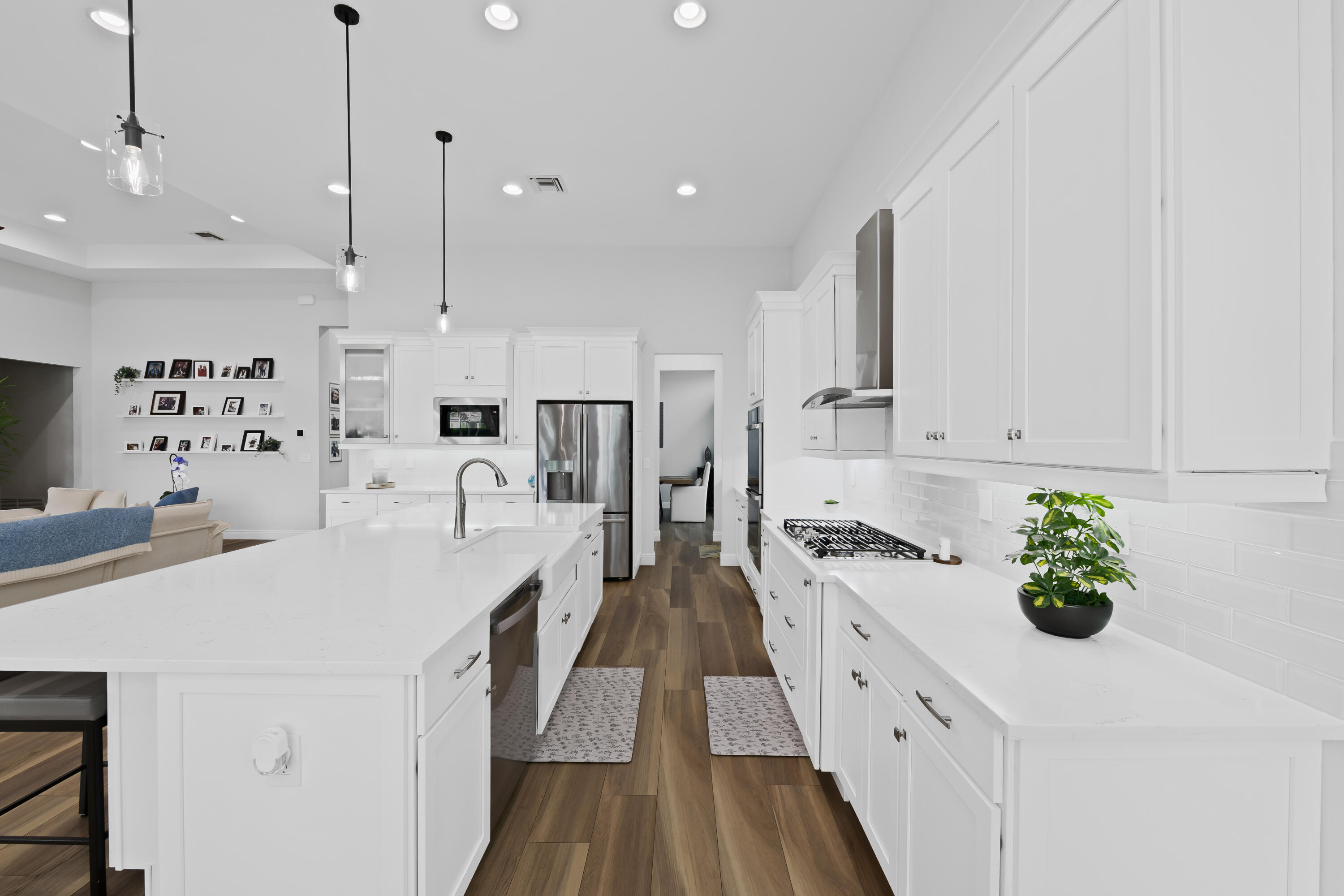 PARKLAND ROYALE - Residential