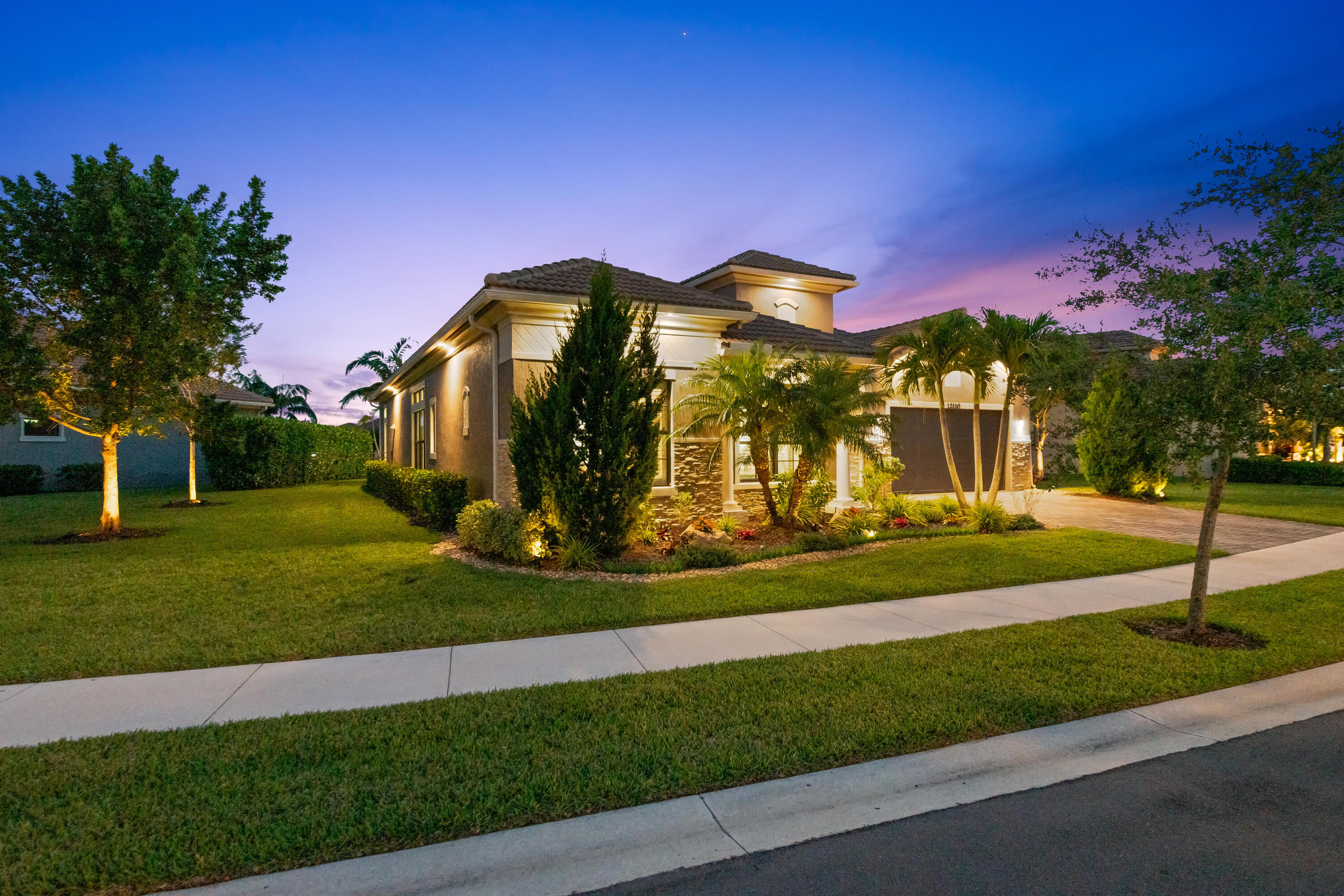 PARKLAND ROYALE - Residential
