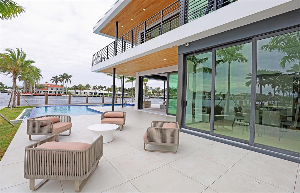 HILLSBORO SHORES SEC B - Residential