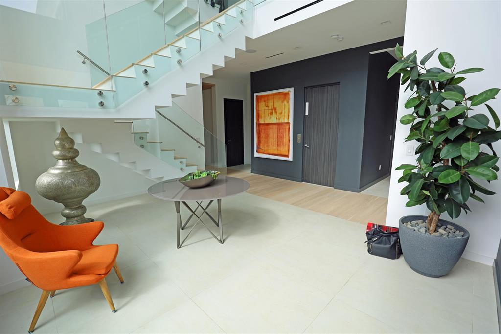 HILLSBORO SHORES SEC B - Residential