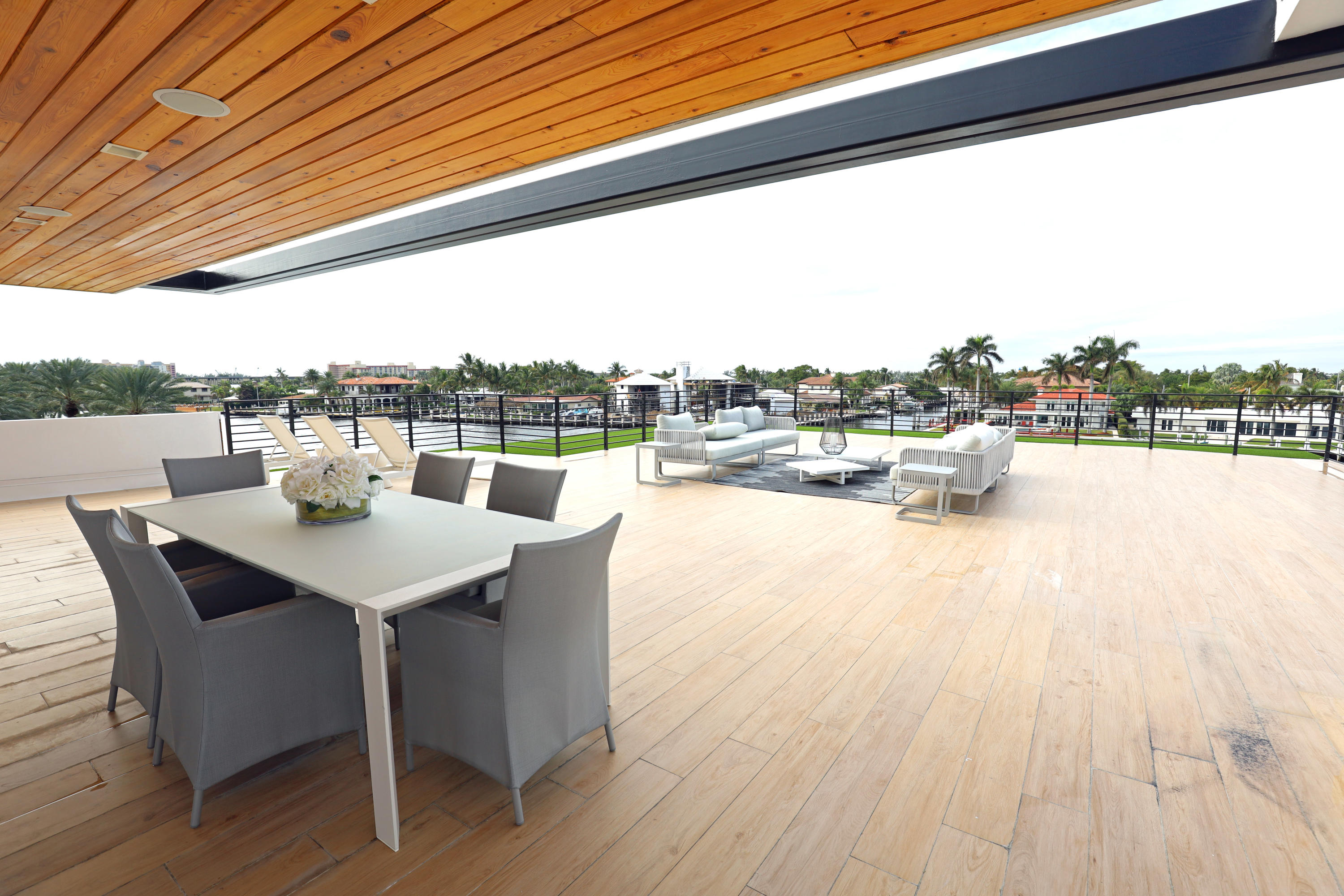 HILLSBORO SHORES SEC B - Residential