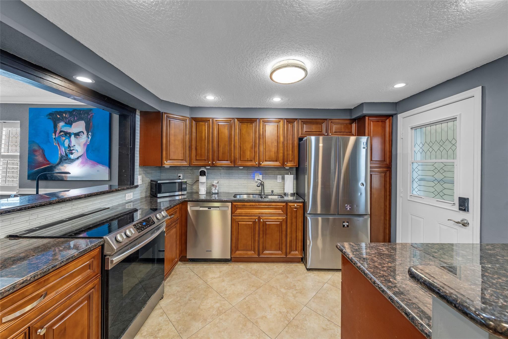 3050 NE 16th Ave 207