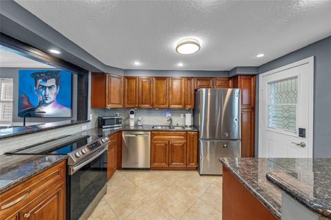 3050 NE 16th Ave 207 Oakland Park FL 33334