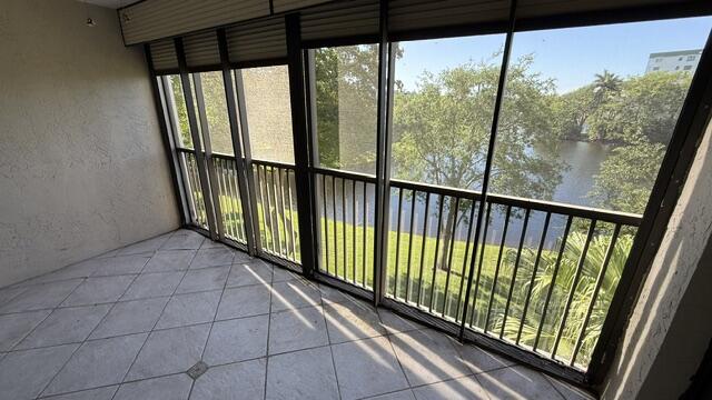 CYPRESS BEND CONDOMINIUM VII - Residential