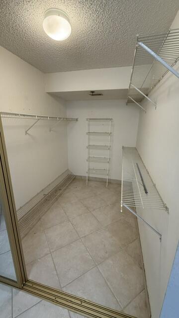 CYPRESS BEND CONDOMINIUM VII - Residential