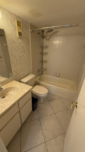 CYPRESS BEND CONDOMINIUM VII - Residential