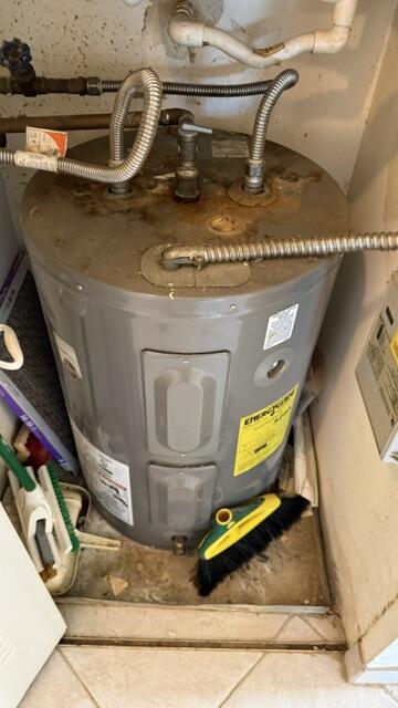 CYPRESS BEND CONDOMINIUM VII - Residential