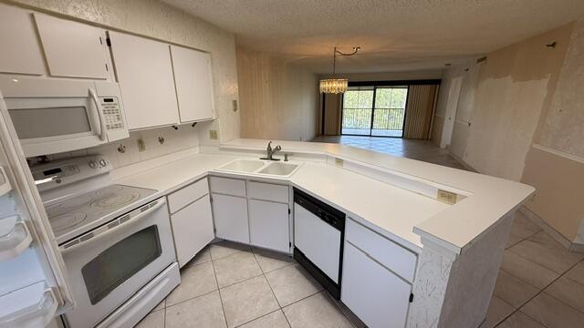 CYPRESS BEND CONDOMINIUM VII - Residential