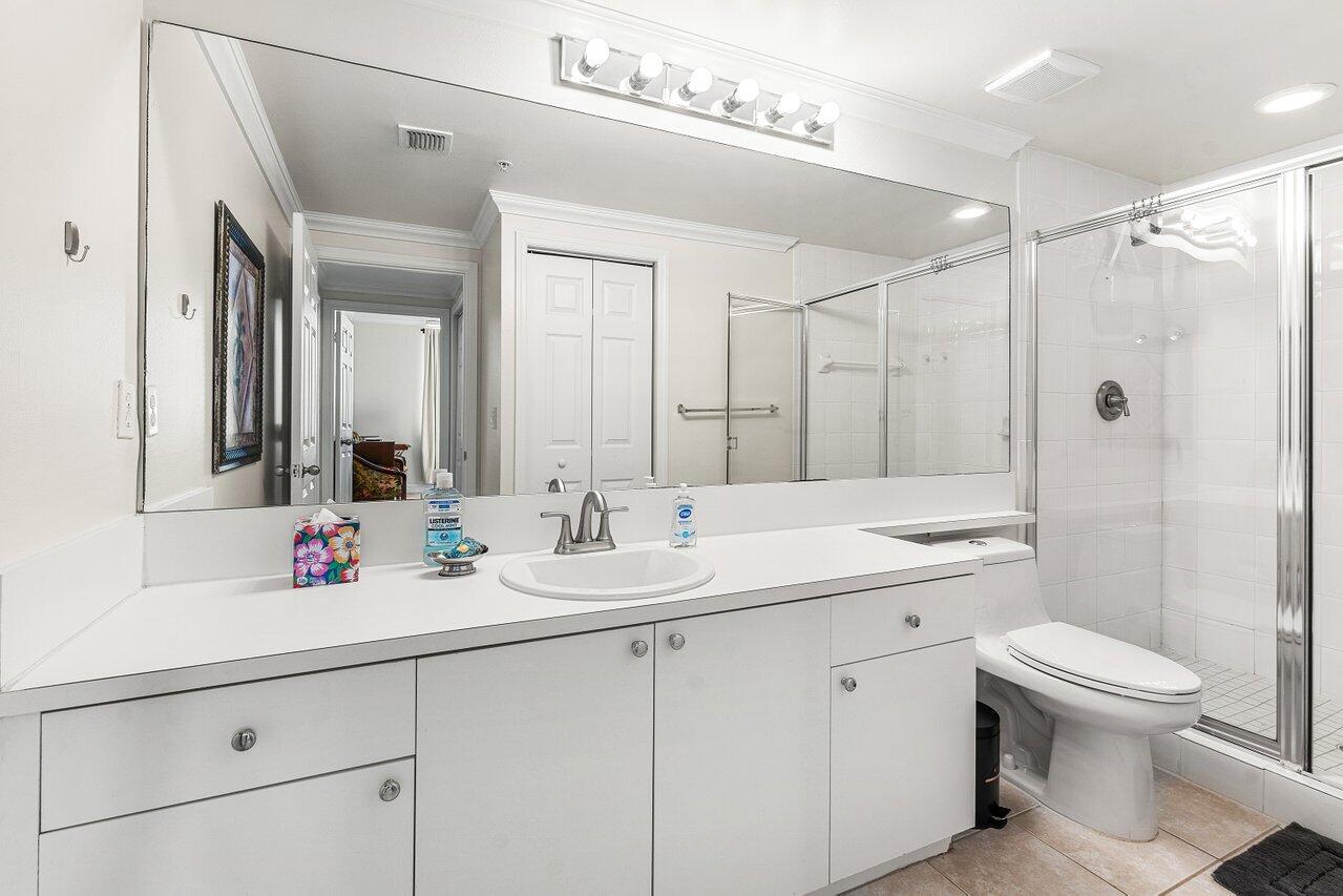 ST ANDREWS AT POLO CLUB CONDO - Residential Lease