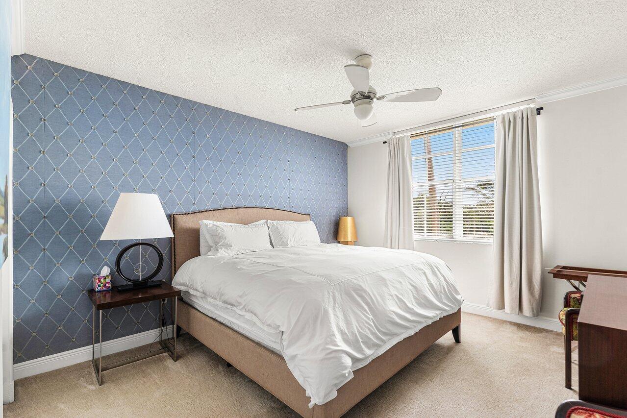 ST ANDREWS AT POLO CLUB CONDO - Residential Lease