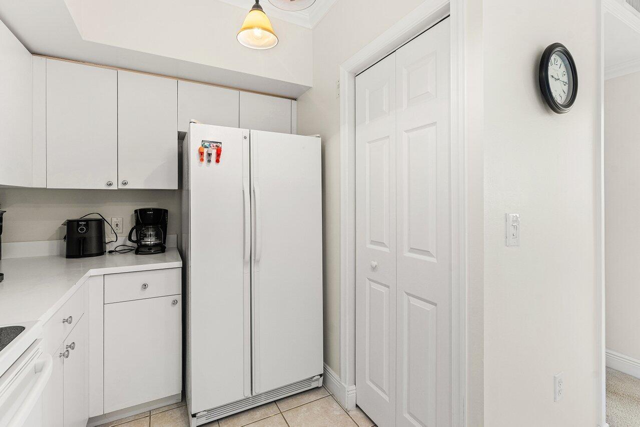 ST ANDREWS AT POLO CLUB CONDO - Residential Lease