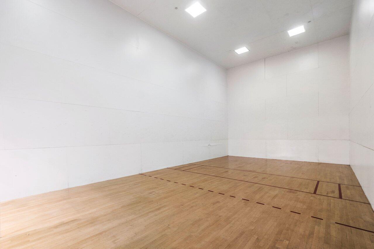 ST ANDREWS AT POLO CLUB CONDO - Residential Lease