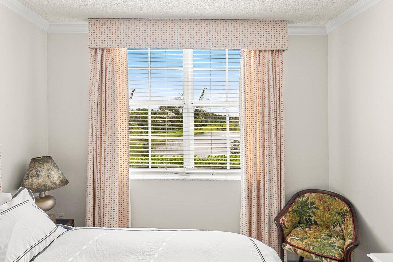ST ANDREWS AT POLO CLUB CONDO - Residential Lease