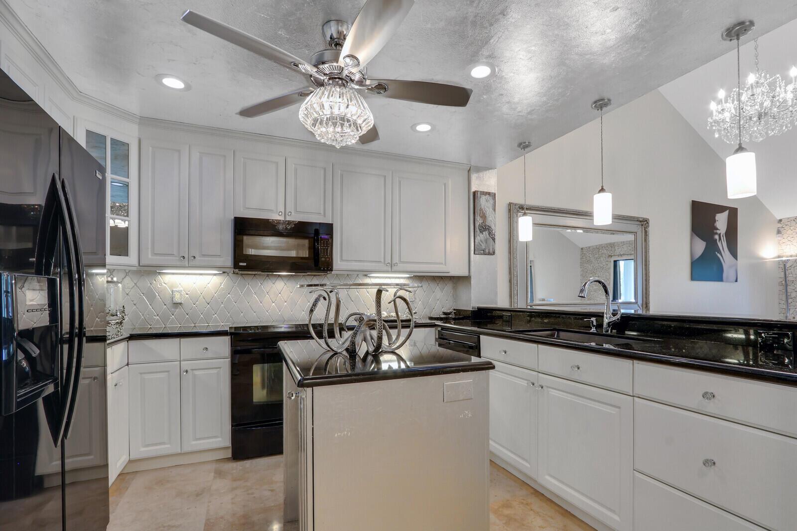 6136 SE Georgetown Place