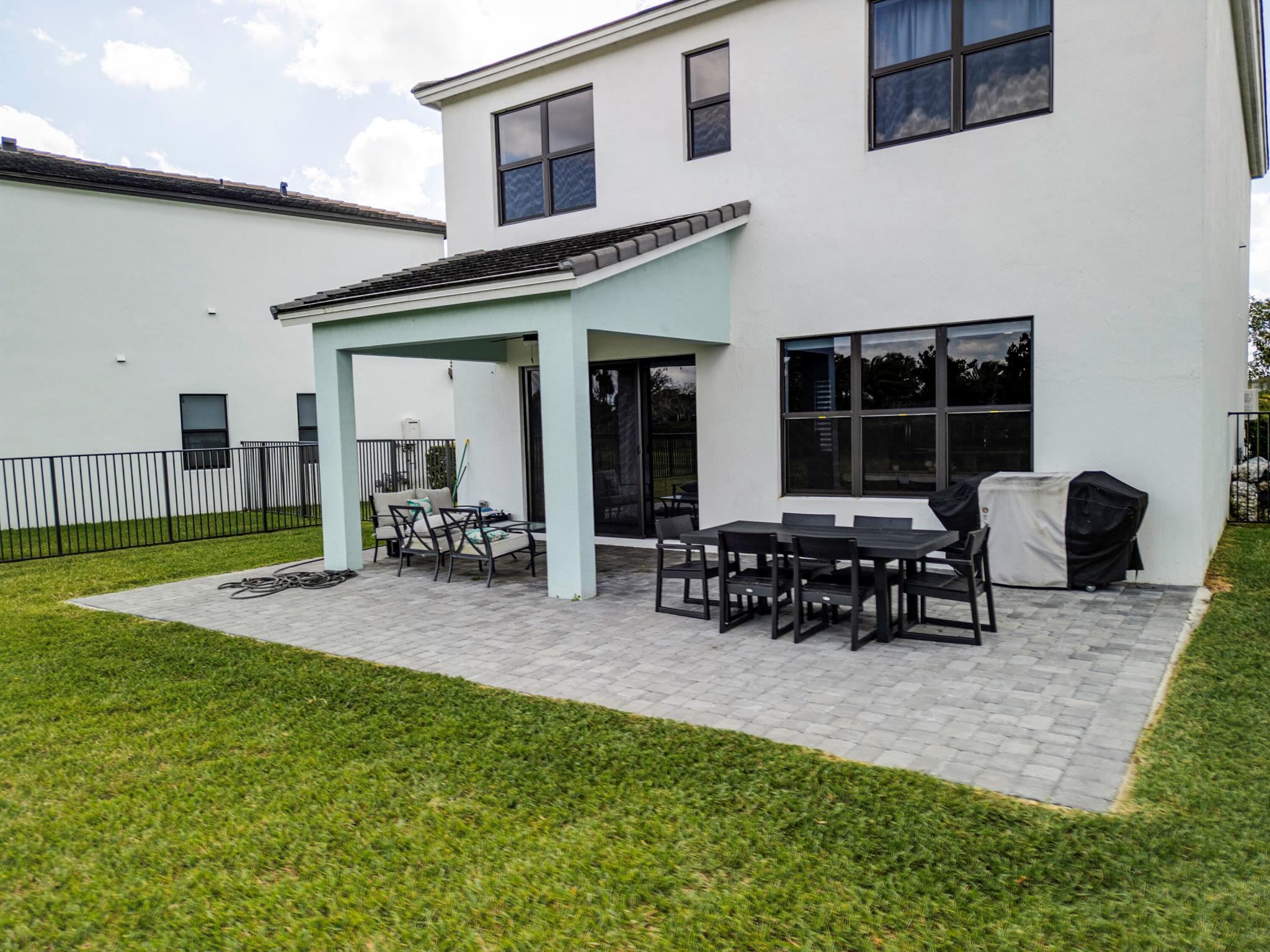 SKY COVE - Residential