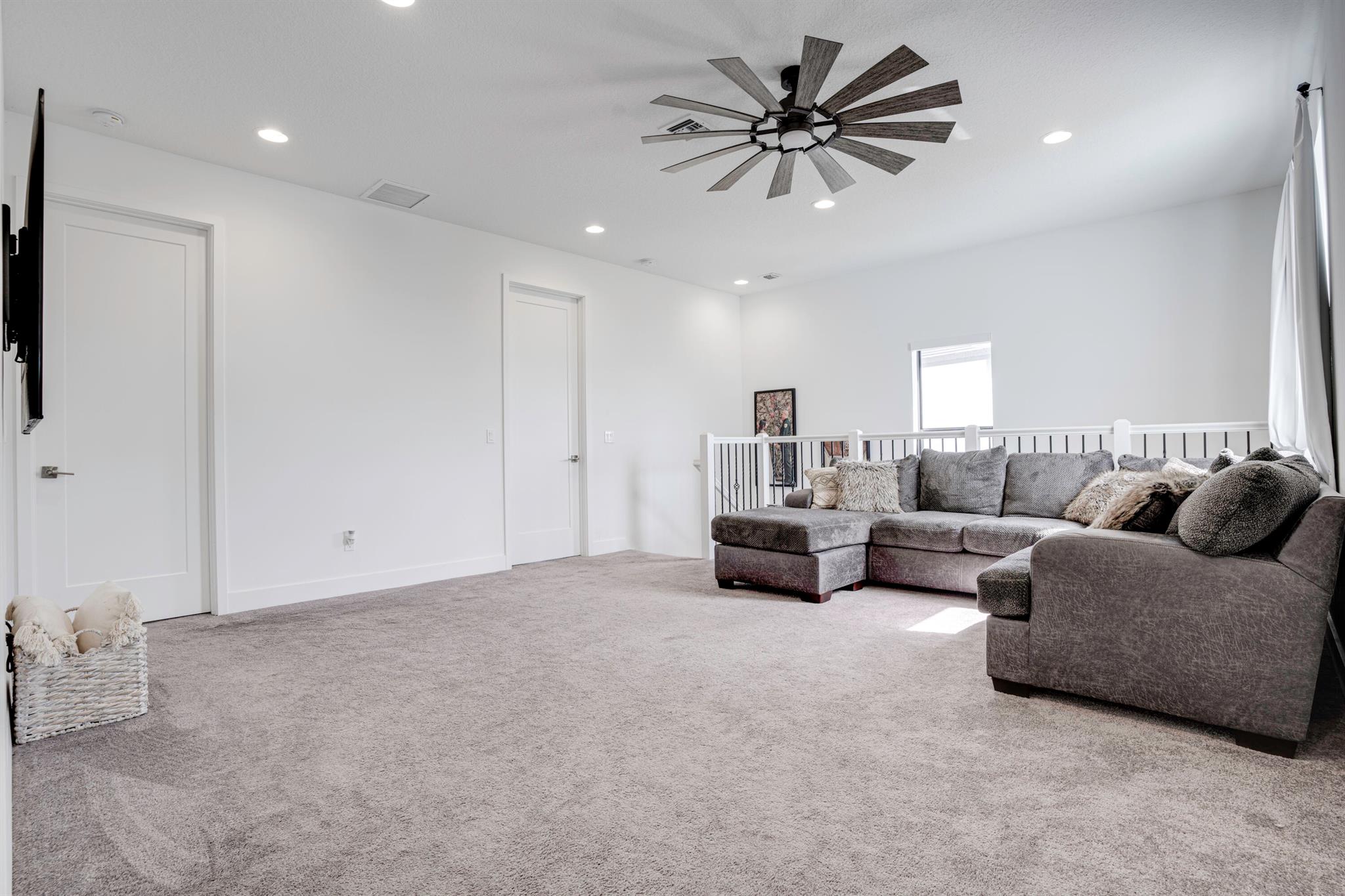 SKY COVE - Residential