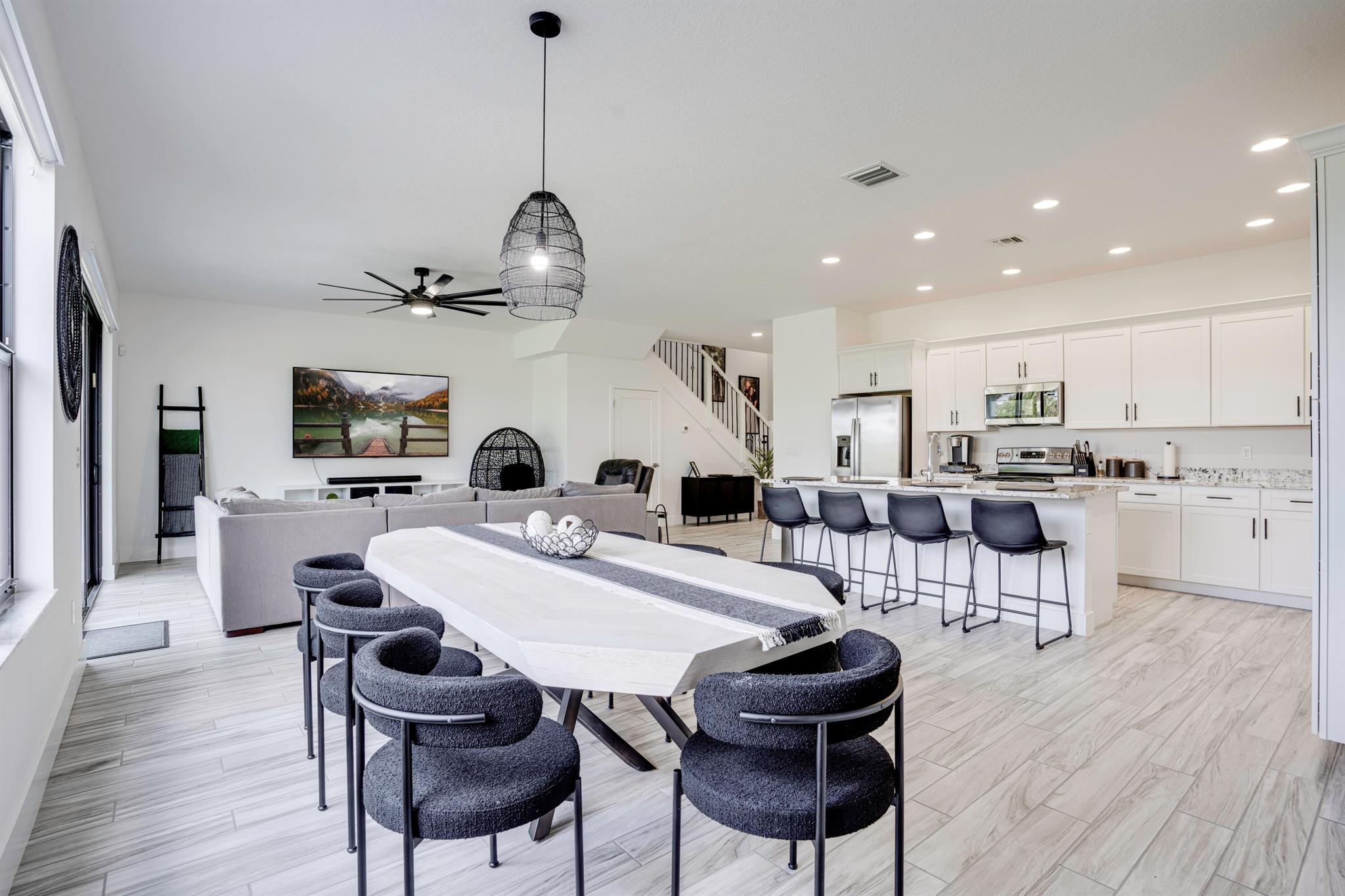 SKY COVE - Residential