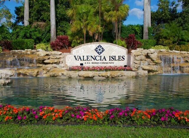 VALENCIA ISLES 3 - Residential