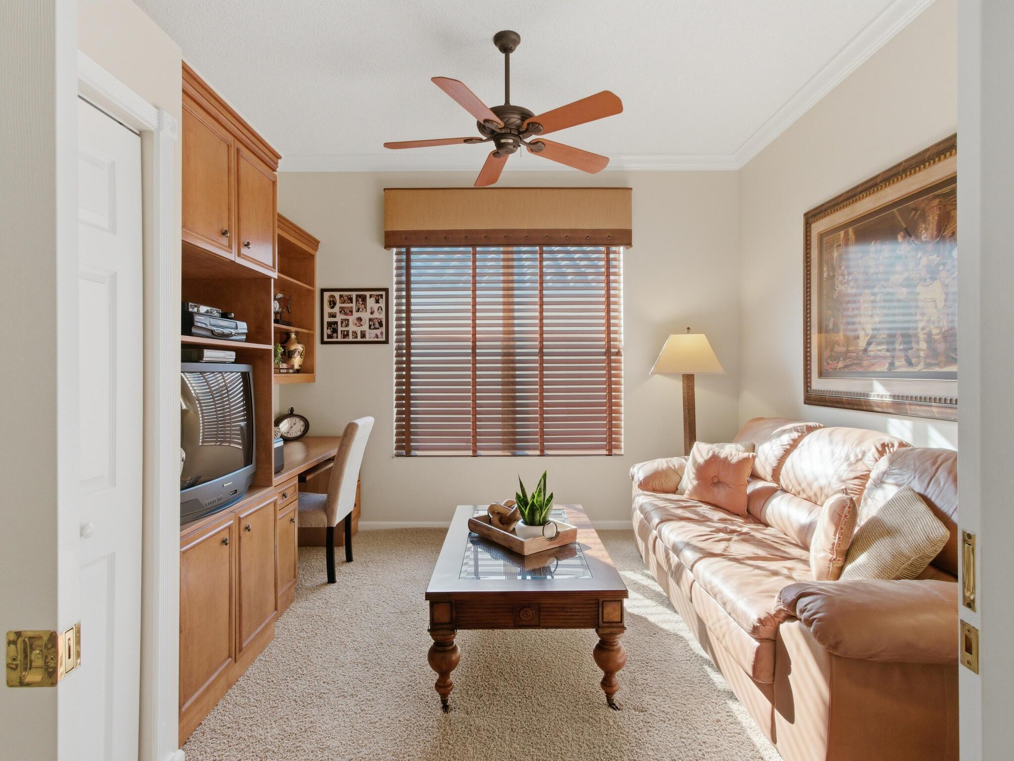 VALENCIA ISLES 3 - Residential