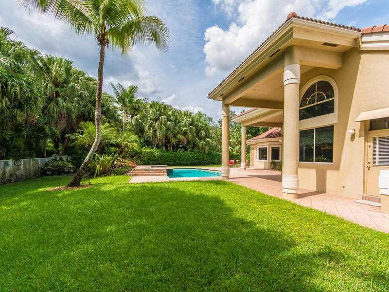 THE RESERVE, WESTON HILLS - Residential