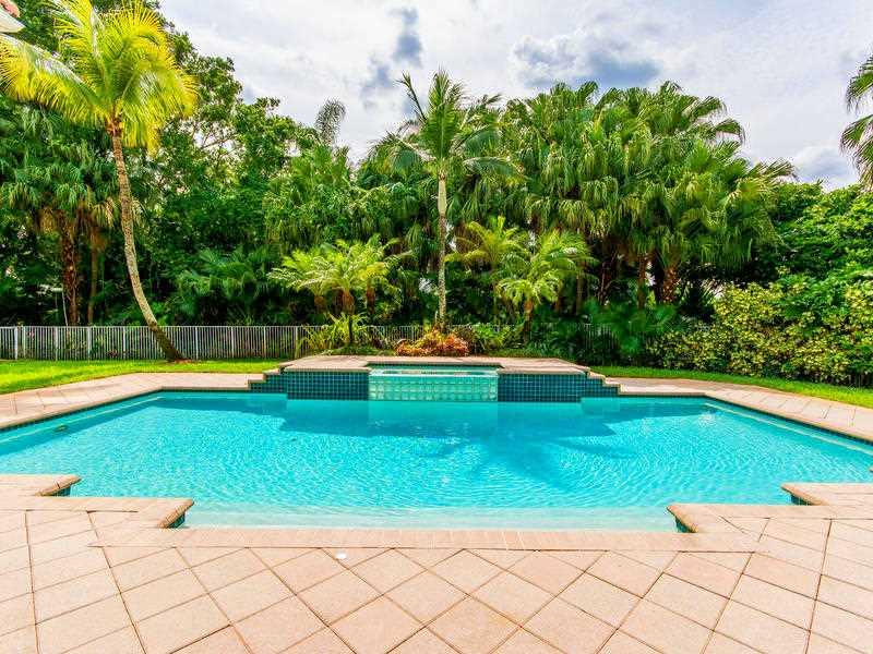 THE RESERVE, WESTON HILLS - Residential