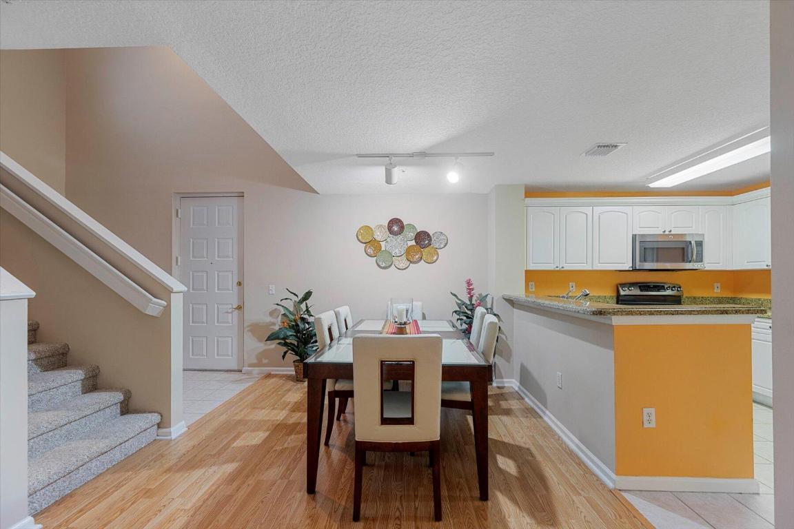 VILLAGE AT ABACOA CONDO - Residential