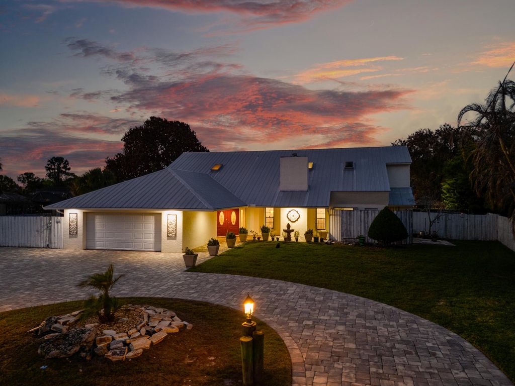 Photo of 147 NE Naranja Avenue, Port Saint Lucie, FL 34983 (MLS # R11103243)