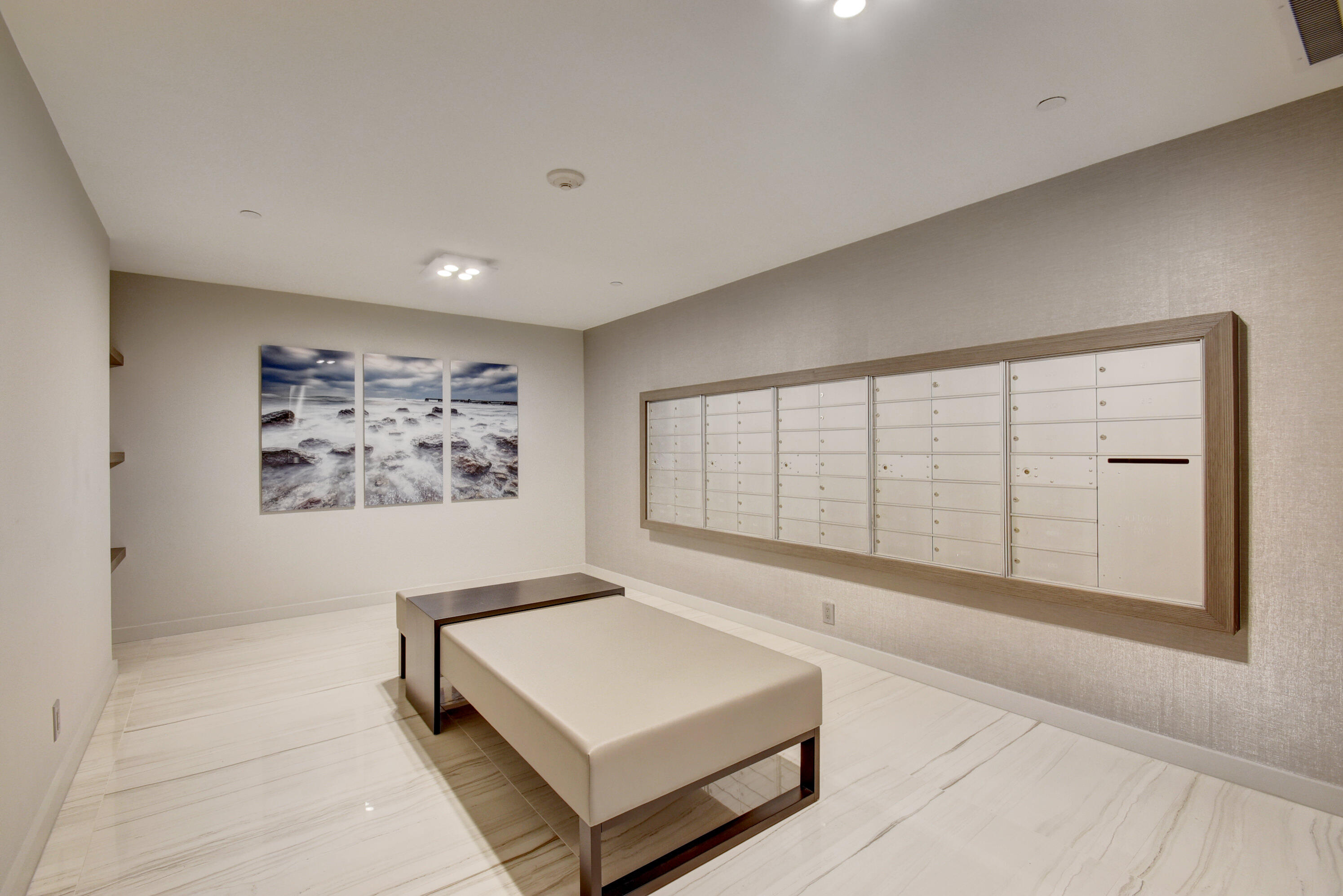 YACHT & RACQUET CLUB OF BOCA RATON CONDO - Residential