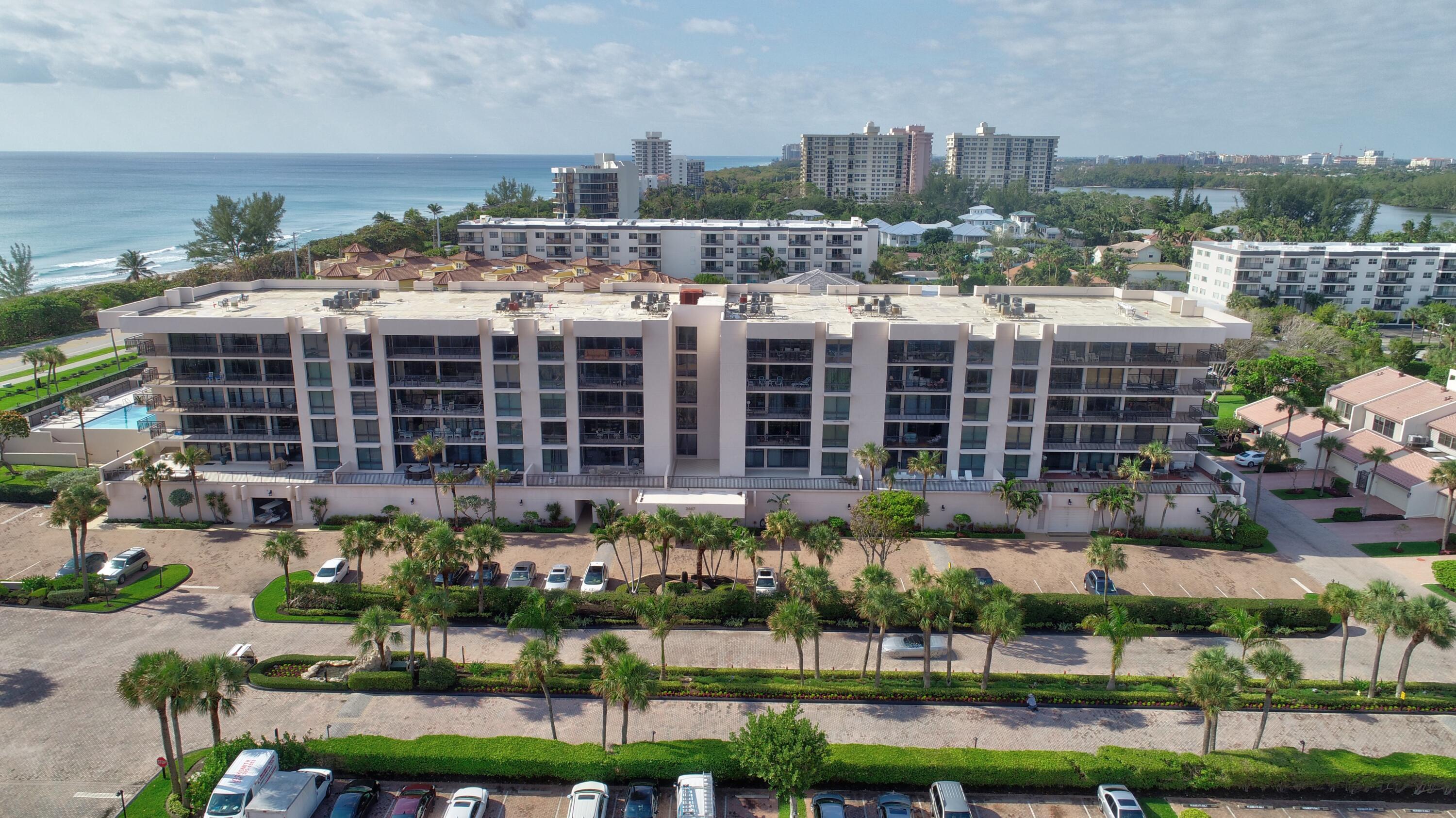 YACHT & RACQUET CLUB OF BOCA RATON CONDO - Residential