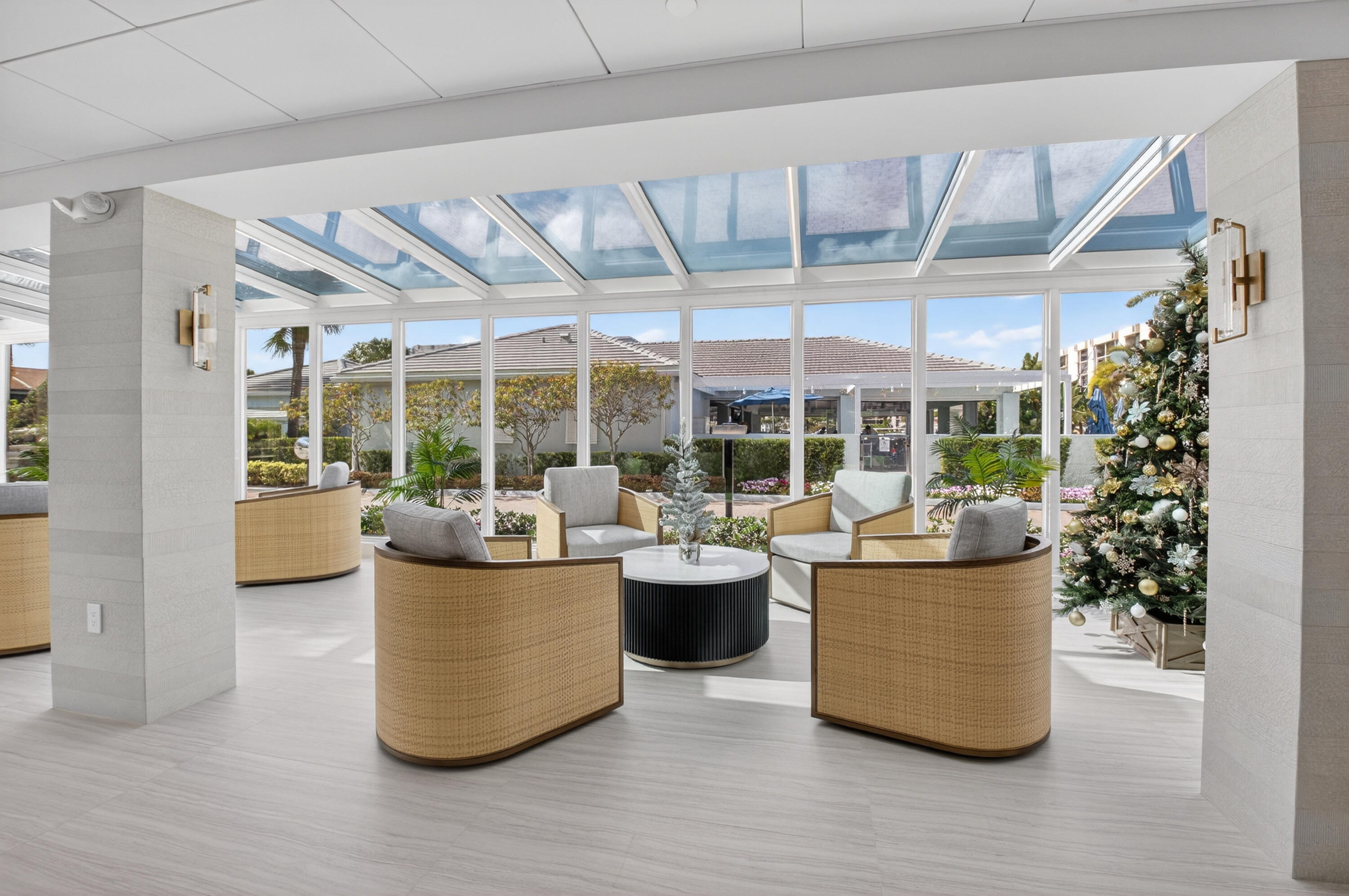 YACHT & RACQUET CLUB OF BOCA RATON CONDO - Residential