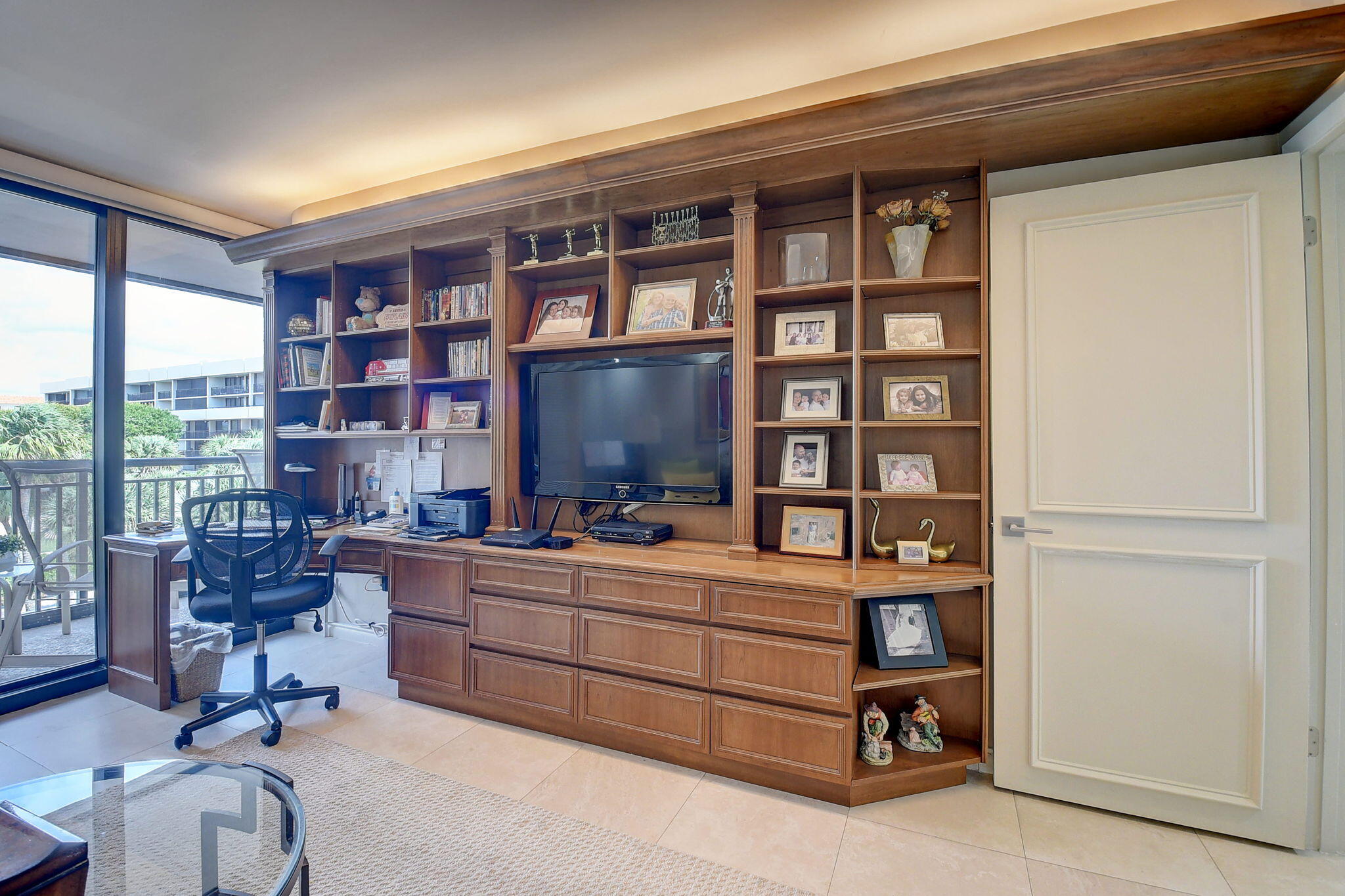 YACHT & RACQUET CLUB OF BOCA RATON CONDO - Residential