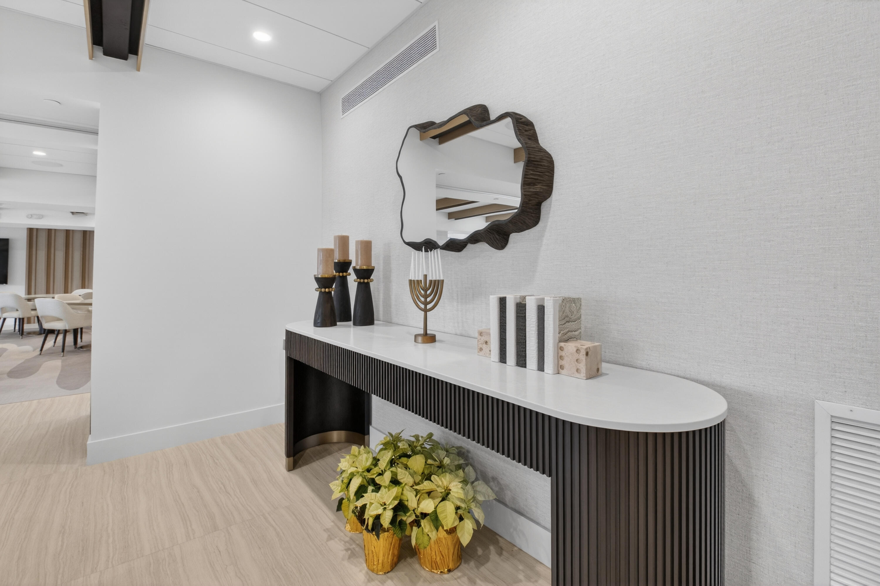 YACHT & RACQUET CLUB OF BOCA RATON CONDO - Residential