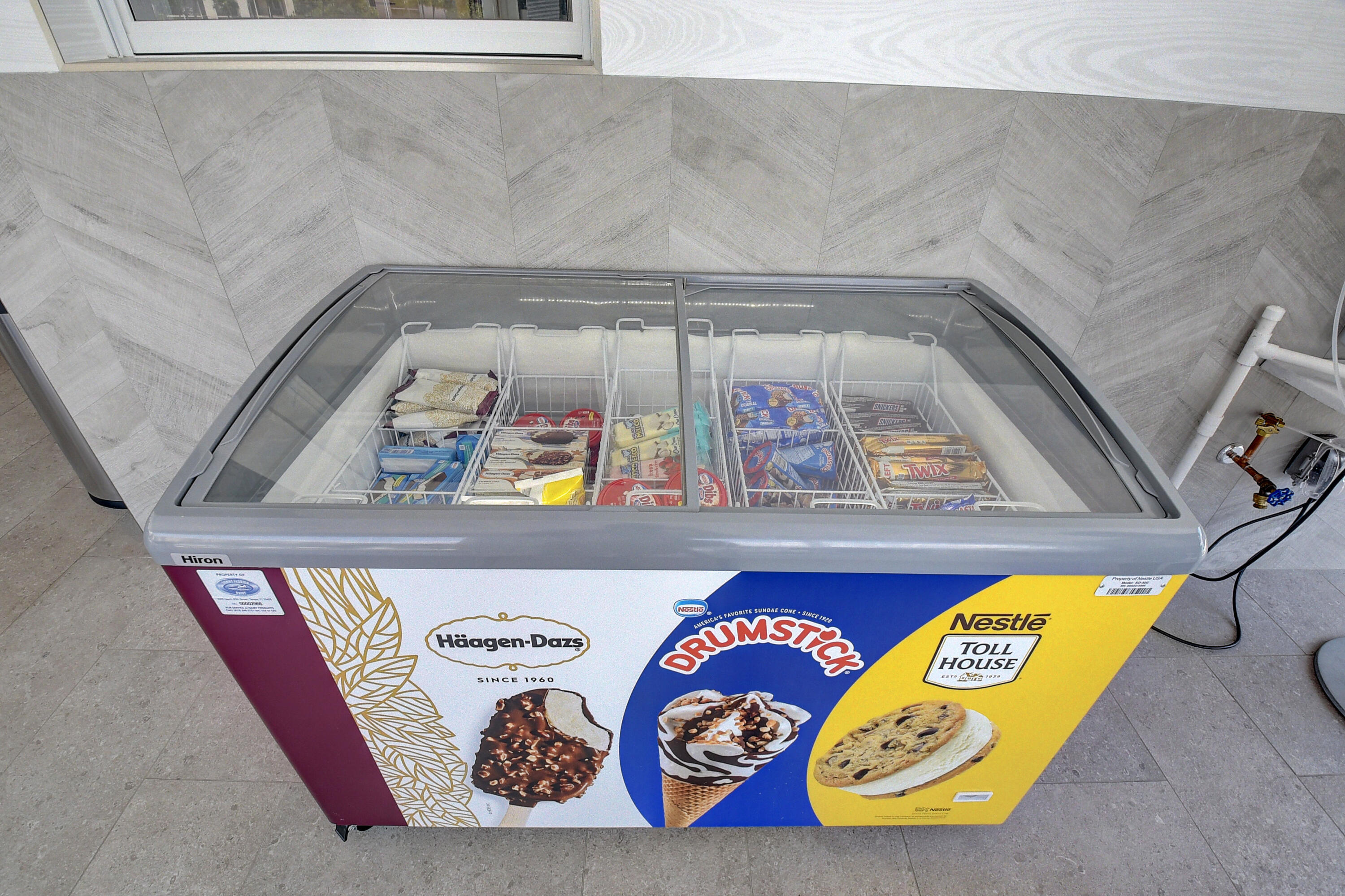 YACHT & RACQUET CLUB OF BOCA RATON CONDO - Residential