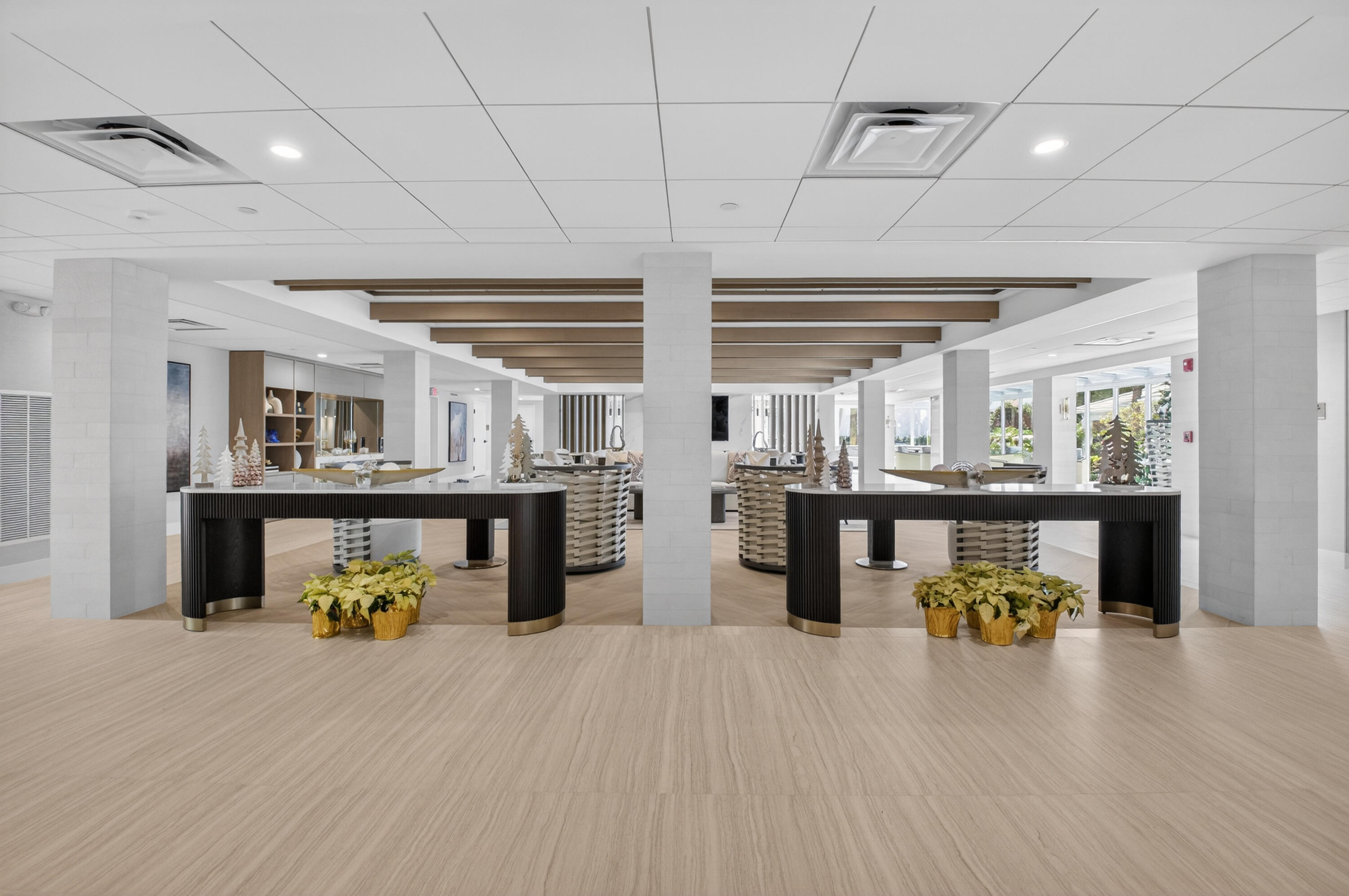 YACHT & RACQUET CLUB OF BOCA RATON CONDO - Residential