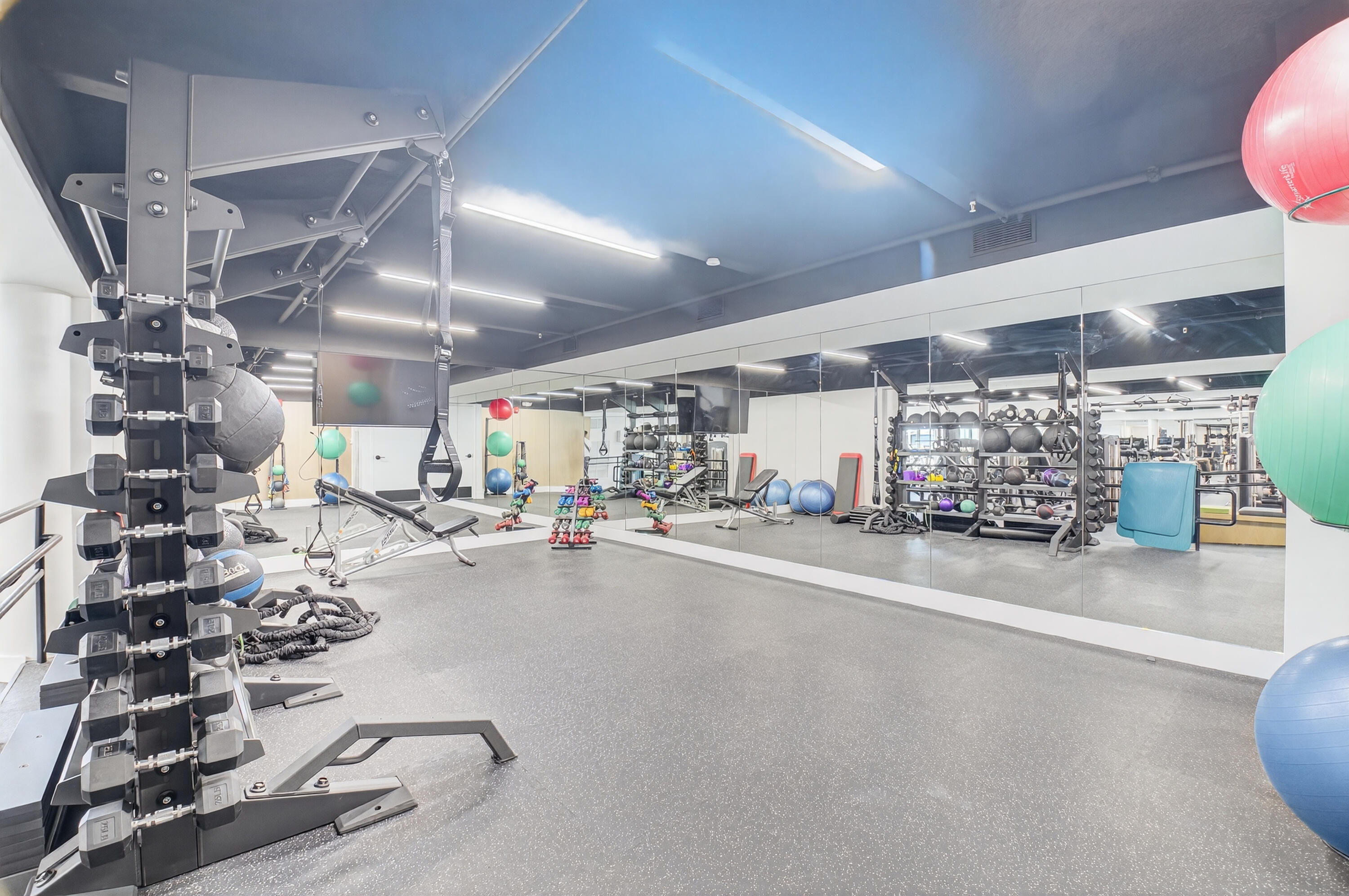 YACHT & RACQUET CLUB OF BOCA RATON CONDO - Residential