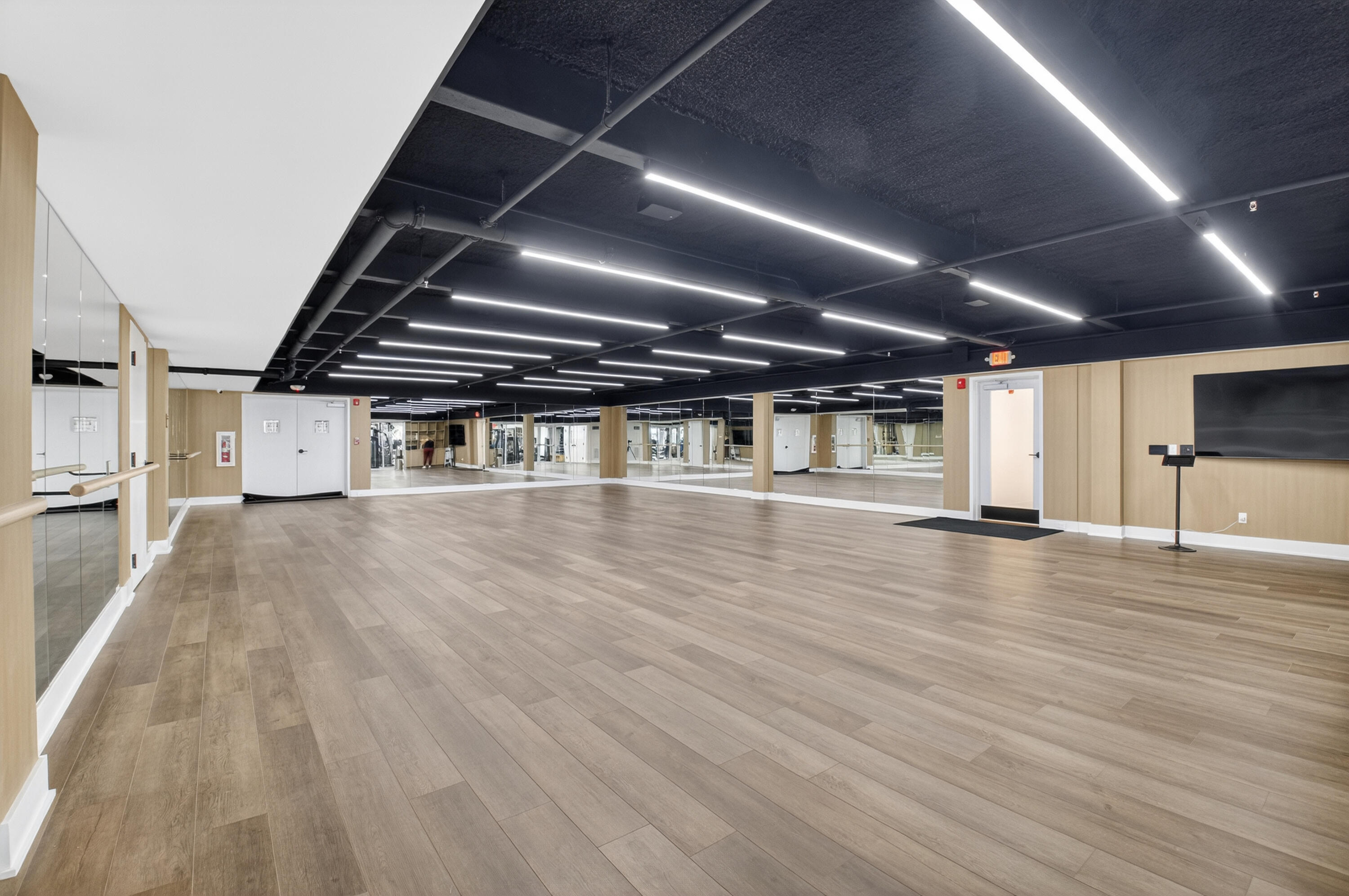 YACHT & RACQUET CLUB OF BOCA RATON CONDO - Residential