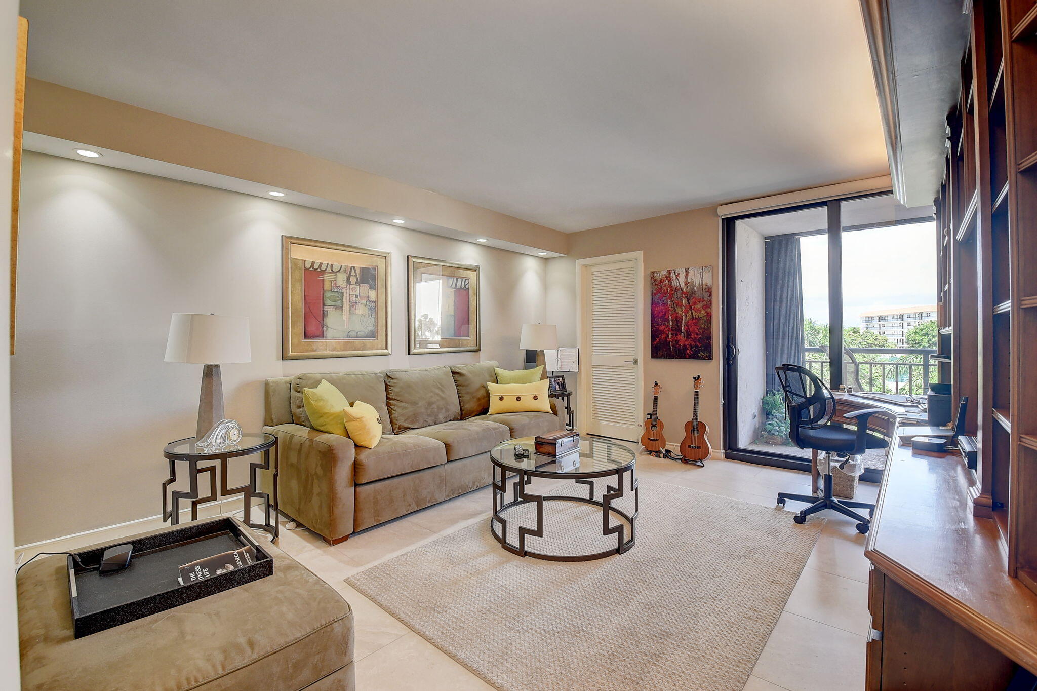 YACHT & RACQUET CLUB OF BOCA RATON CONDO - Residential