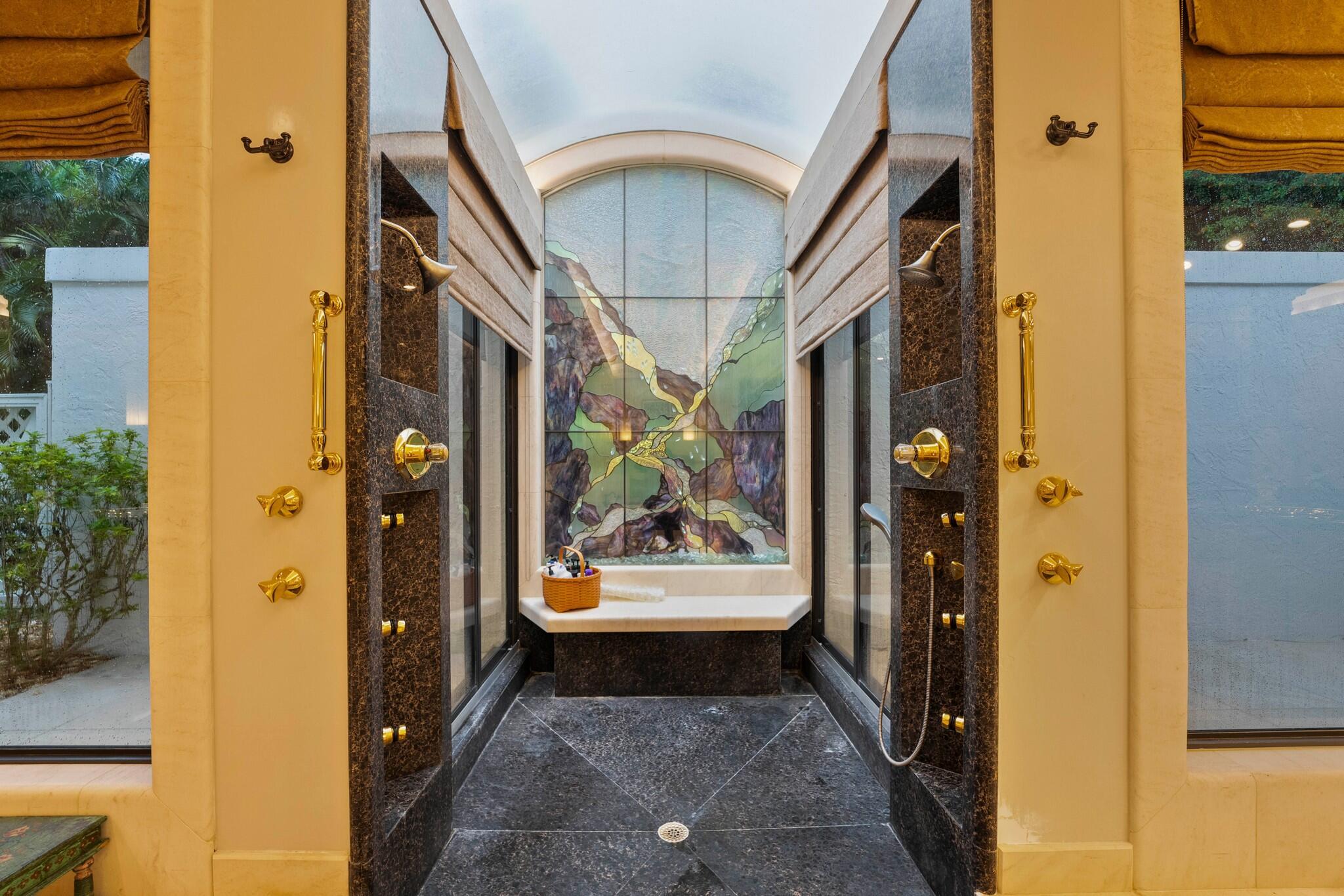 RIDGELAND - Residential