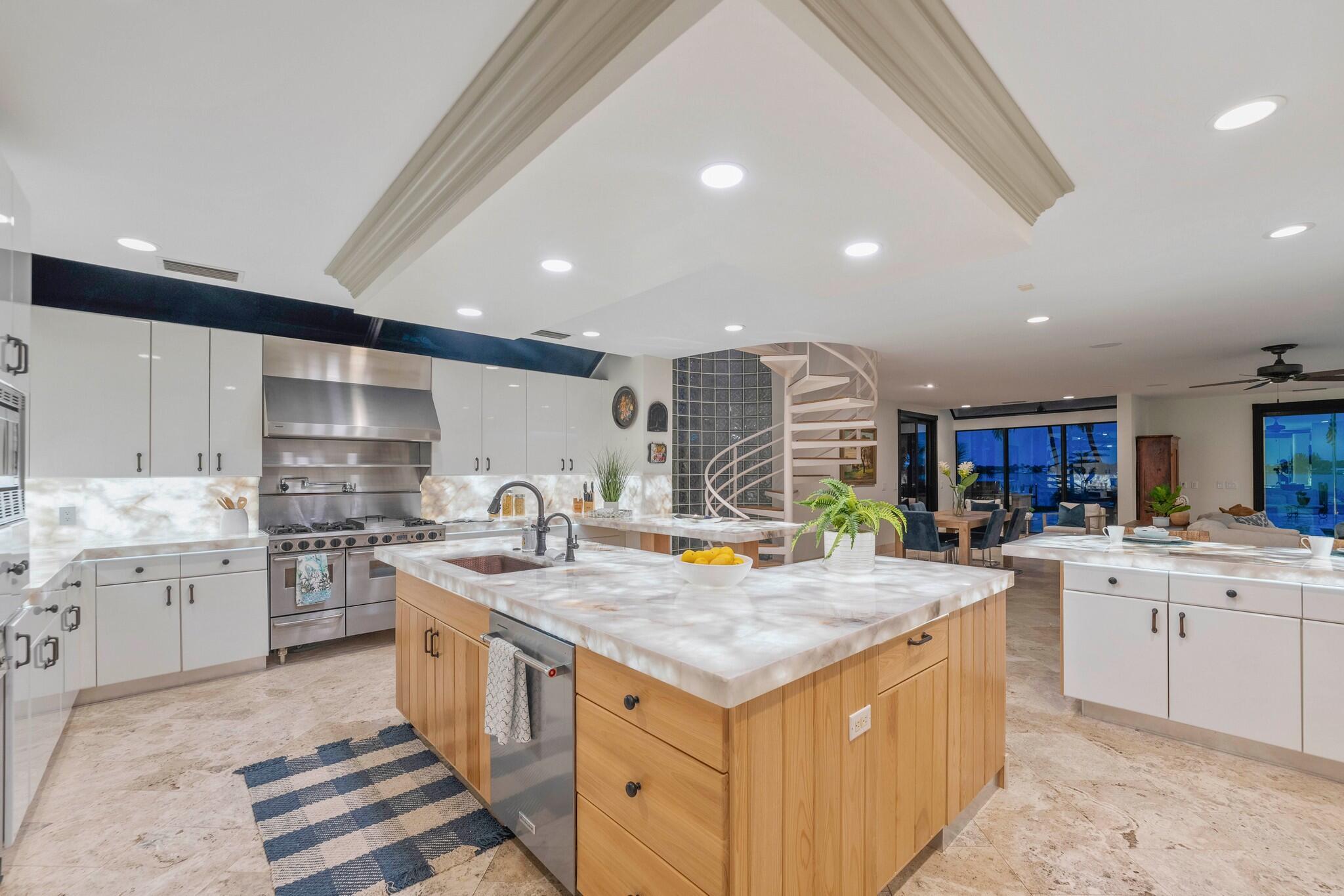 RIDGELAND - Residential