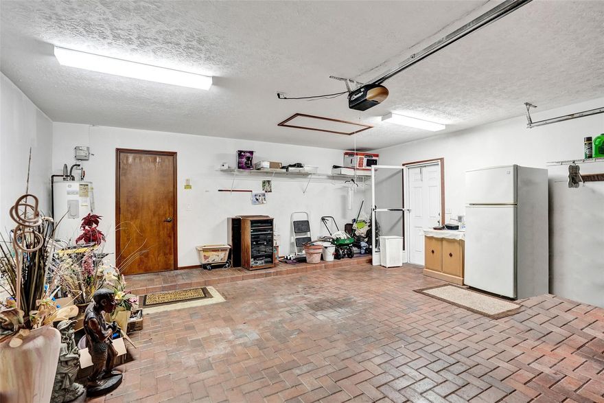 This is for a single-family home and vacant lot next door totaling 20,000 sq ft!