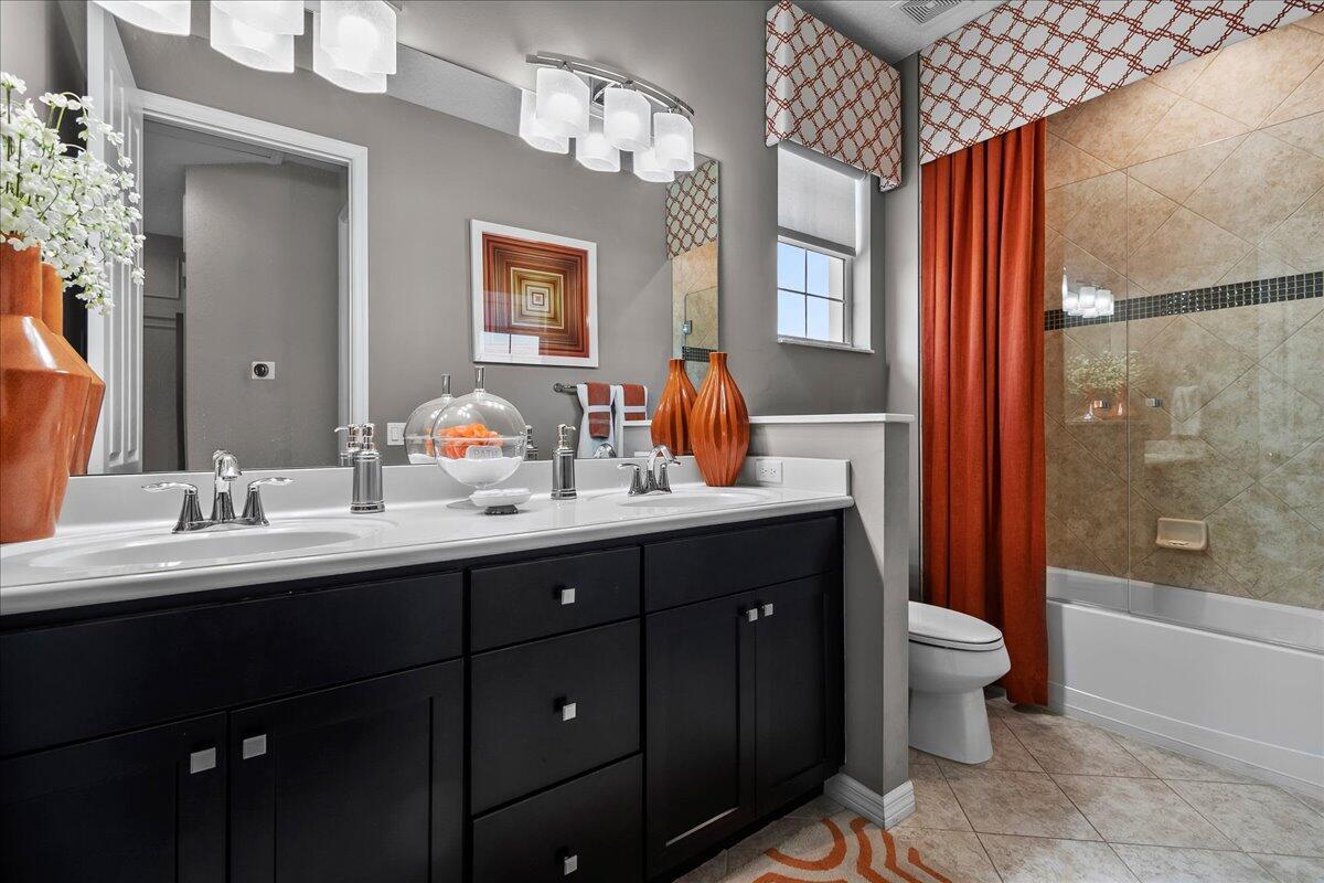 RIVER GLEN - Residential