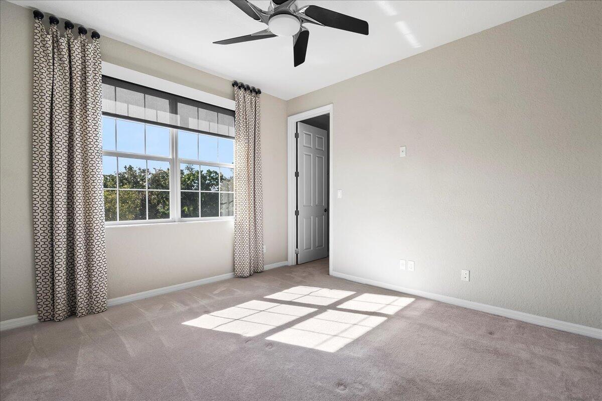 RIVER GLEN - Residential