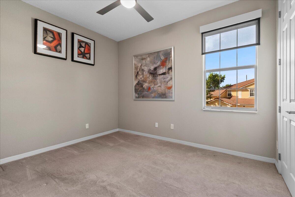 RIVER GLEN - Residential