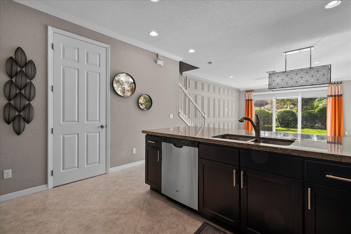 RIVER GLEN - Residential