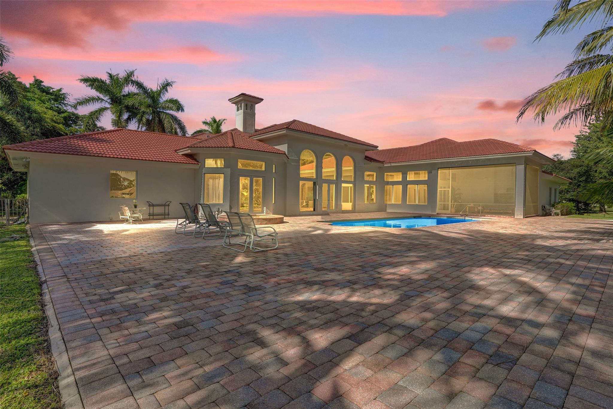 Rio Poco - Residential