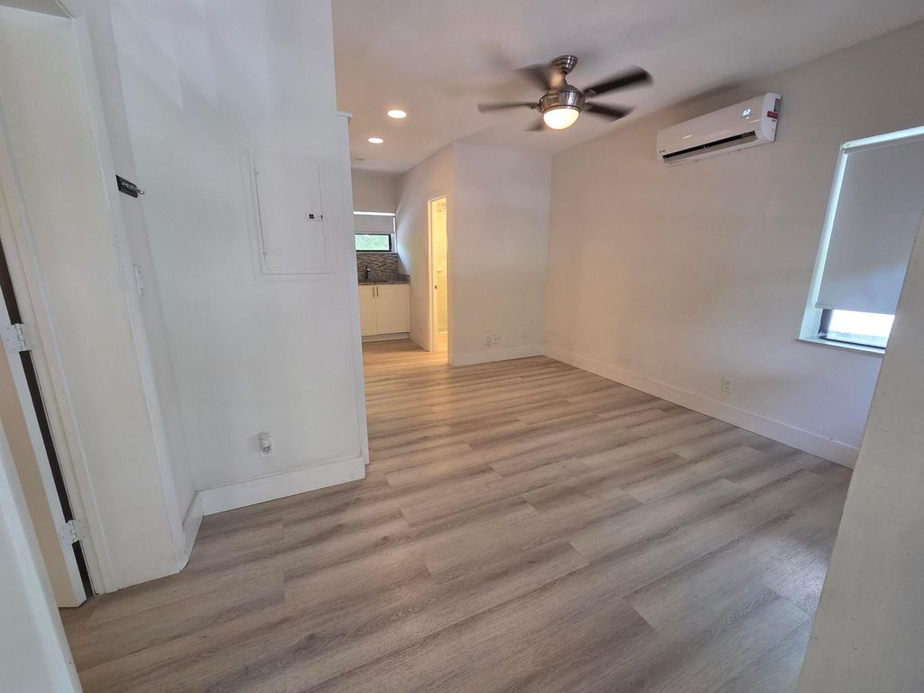 Photo of 1109 E Broward Boulevard #12, Fort Lauderdale, FL 33301 (MLS # B26022645)