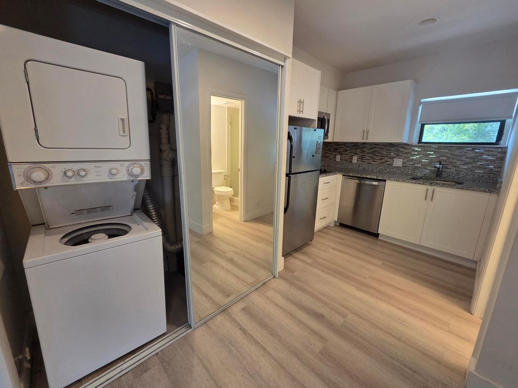 Photo of 1109 E Broward Boulevard #12, Fort Lauderdale, FL 33301 (MLS # B26022645)