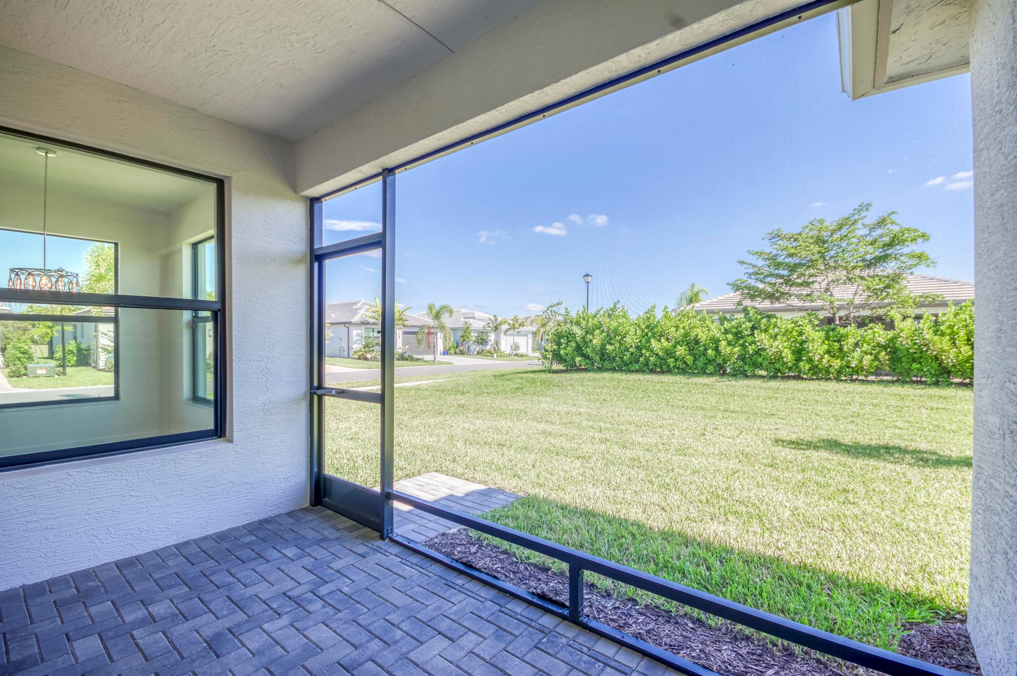 Riverland - Valencia Walk - Residential